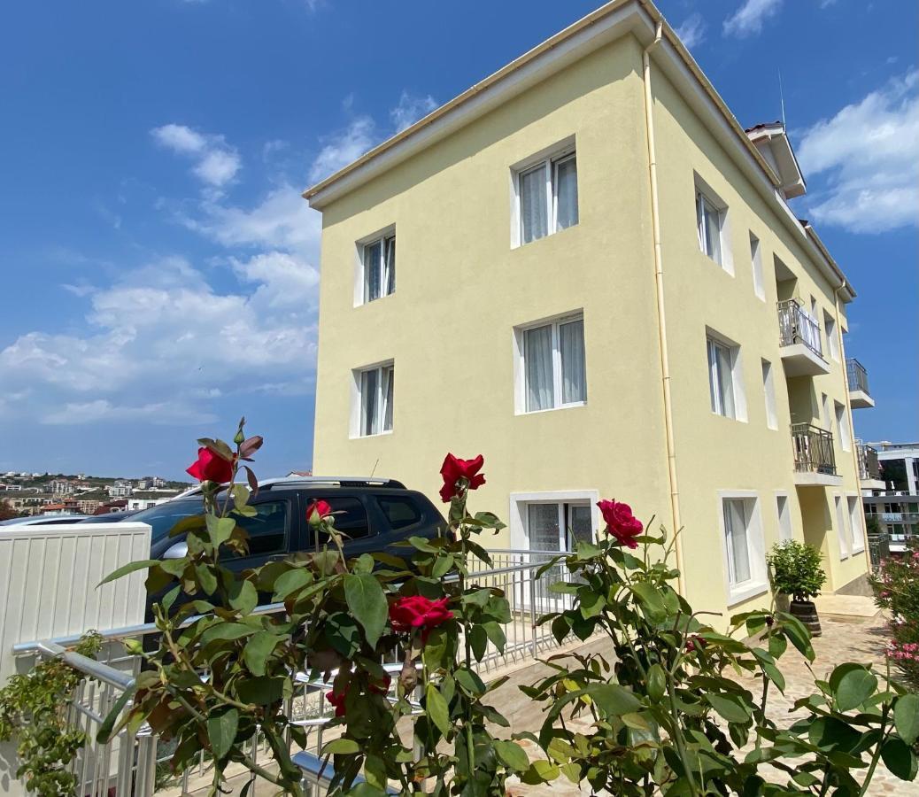 Byala Friendy Sea Apartaments Екстериор снимка